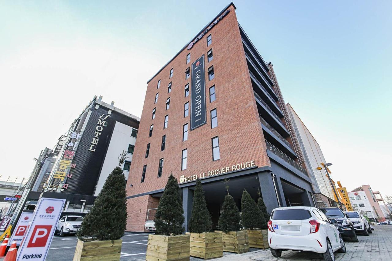 Lerocherrouge Hotel Cshuncshon Kültér fotó