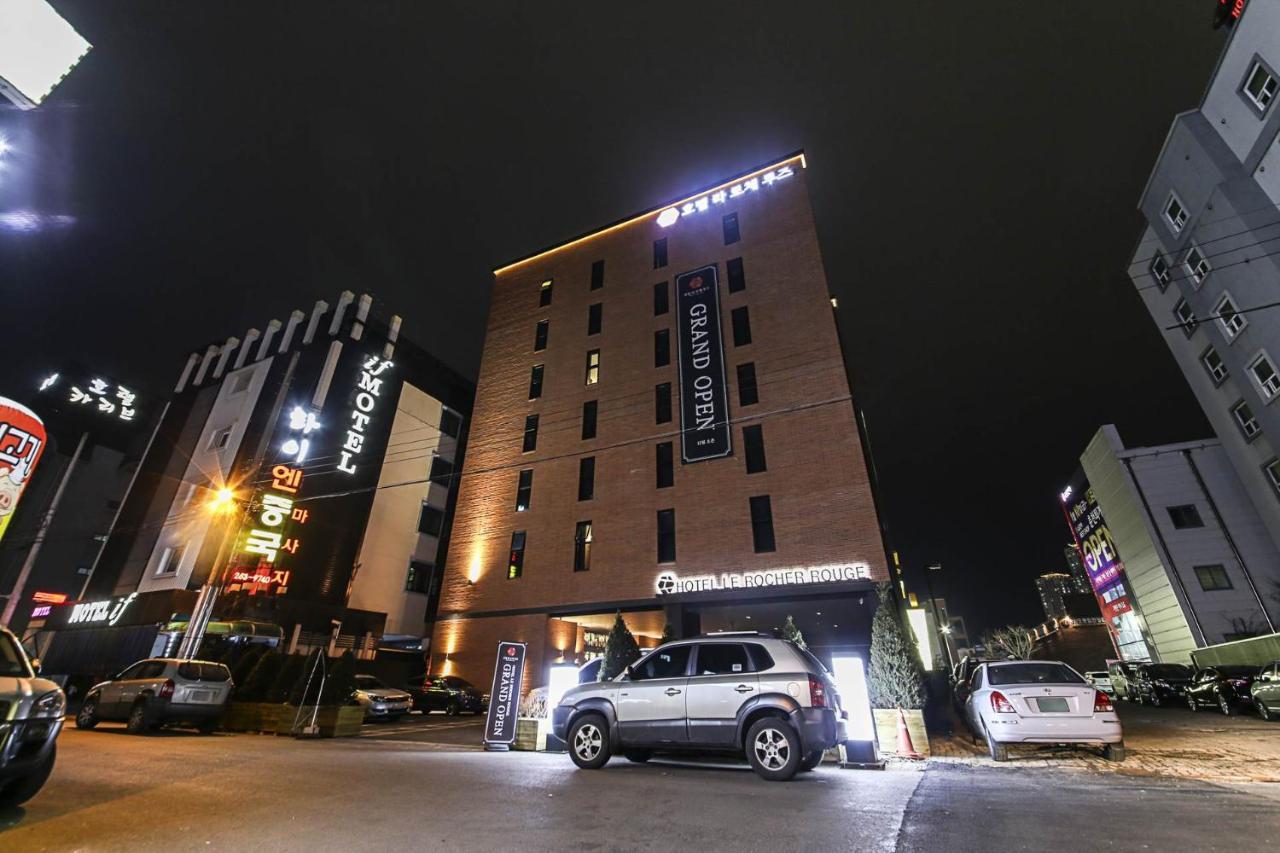 Lerocherrouge Hotel Cshuncshon Kültér fotó