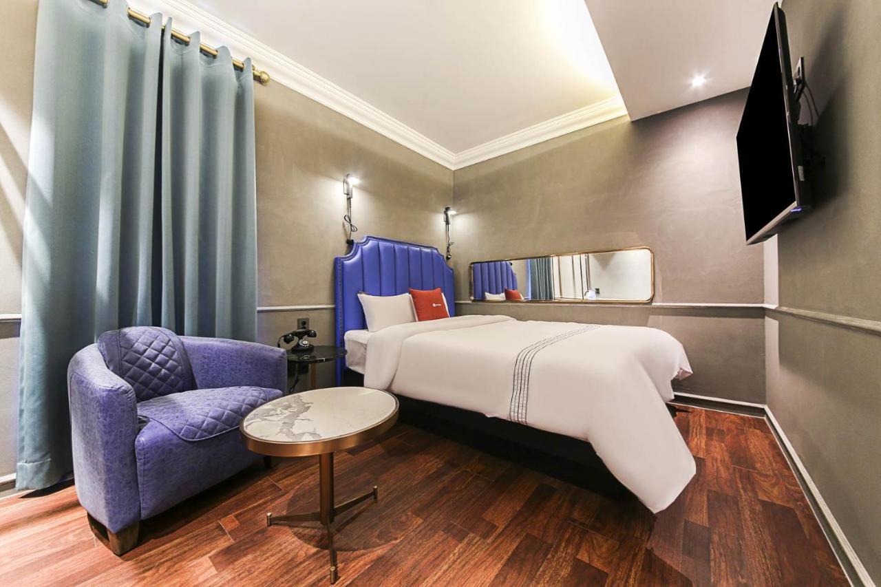 Lerocherrouge Hotel Cshuncshon Szoba fotó